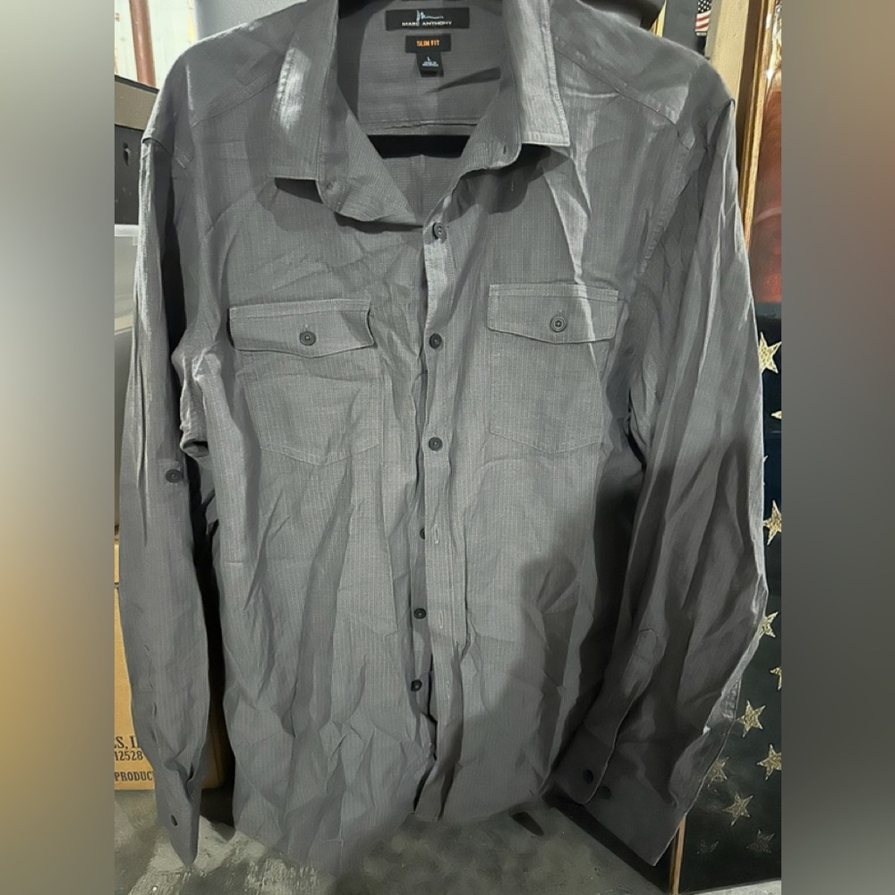 Slim fit Marc Anthony large shirt, gray, 2 pocket patterned, casual or suits,